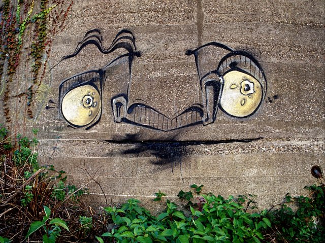 Graffiti auf Winkelbunker Duisburg-Wedau