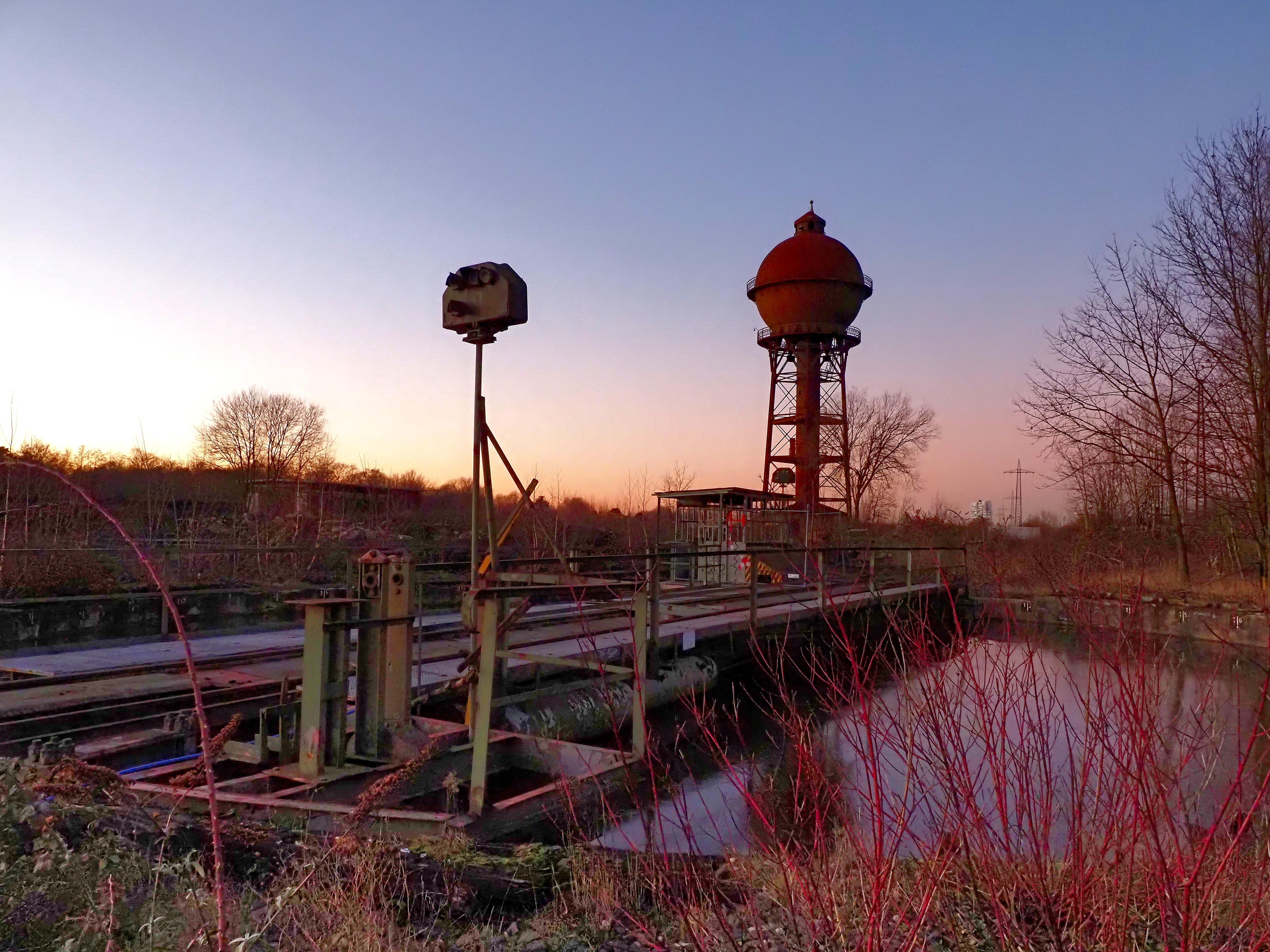Kugelwasserturm mit Drehbühne